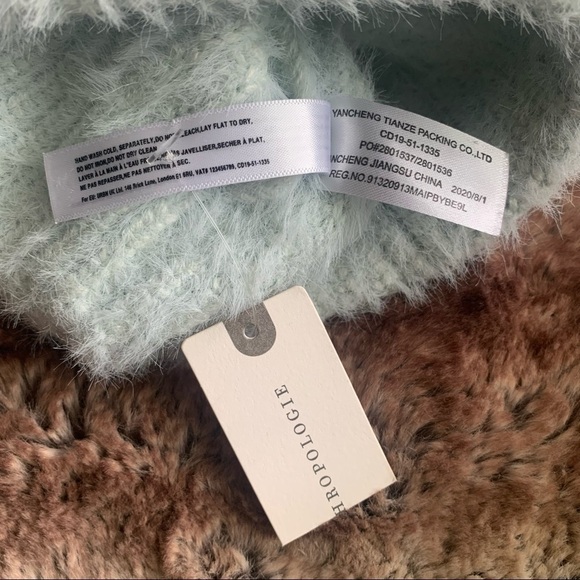 Anthropologie Fuzzy Monogram Initial D Kids Hat - Picture 8 of 9